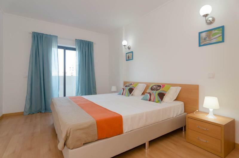 Rocha Tower By Beach Rentals Exterior photo